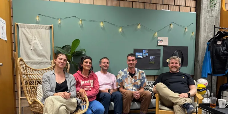 Das Bild zeigt den Vorstand der Fraktion TTG. Von links nach rechts sind dies Lea, Sabine, Christopf, Claude, Lukas